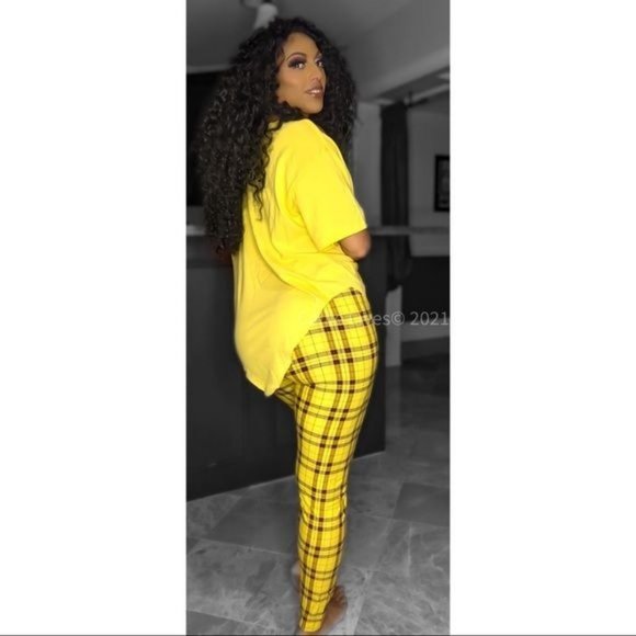 Super Sunny Callie: Swagalistic Hella Sexy Graphic Tee - Picture 10 of 17